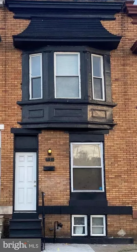 2127 W Mulberry St, Baltimore, MD 21223
