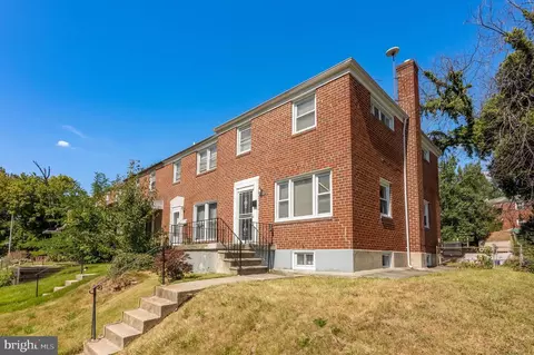 810 Reverdy Rd, Baltimore, MD 21212