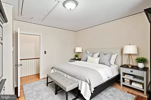 Bedroom - 302 Tunbridge Rd, Baltimore, MD 21212 photo 11 of 12