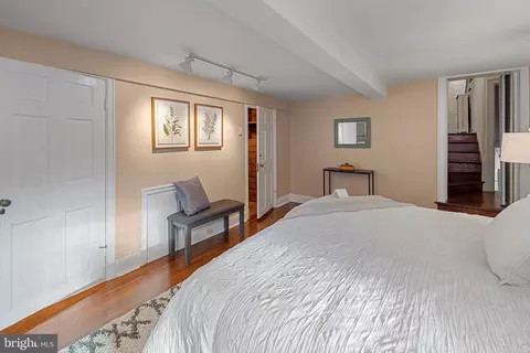 Bedroom - 302 Tunbridge Rd, Baltimore, MD 21212 photo 1 of 12