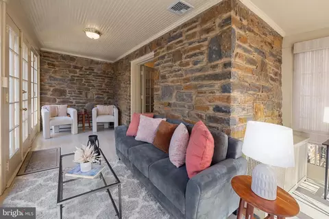Other - 302 Tunbridge Rd, Baltimore, MD 21212 photo 3 of 26