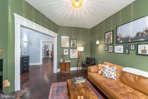2512 Brookfield Ave, Baltimore, MD 21217 photo 2