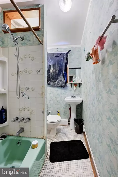 Bath - 729 E 37th St, Baltimore, MD 21218 photo 1 of 1