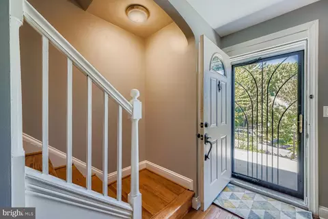 Entry Way - 3832 Rexmere Rd, Baltimore, MD 21218 photo 1 of 3