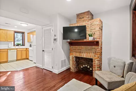 Other - 413 Griffin Ct, Baltimore, MD 21231 photo 3 of 11