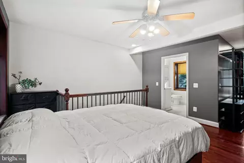 Bedroom - 413 Griffin Ct, Baltimore, MD 21231 photo 3 of 4