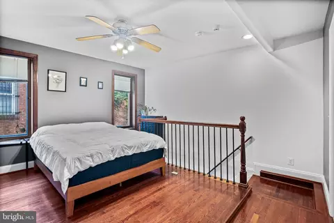 Bedroom - 413 Griffin Ct, Baltimore, MD 21231 photo 2 of 4