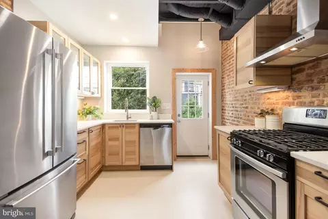 1611 Latrobe St, Baltimore, MD 21202 photo 9