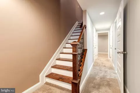 Entry Way - 1514 Covington St, Baltimore, MD 21230 photo 6 of 6