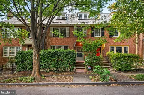 3916 Cloverhill Rd, Baltimore, MD 21218