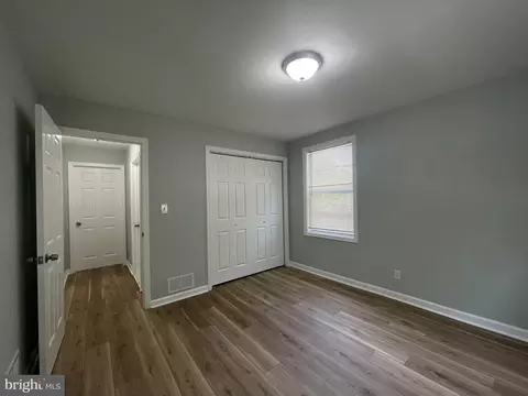 3801 Parkside Dr, Baltimore, MD 21206 photo 5