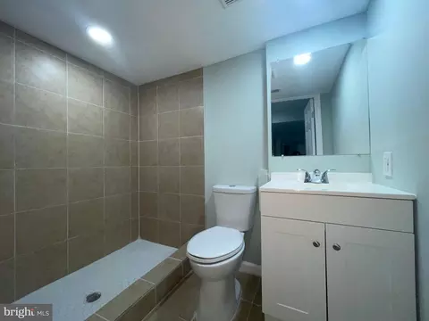 3801 Parkside Dr, Baltimore, MD 21206 photo 16