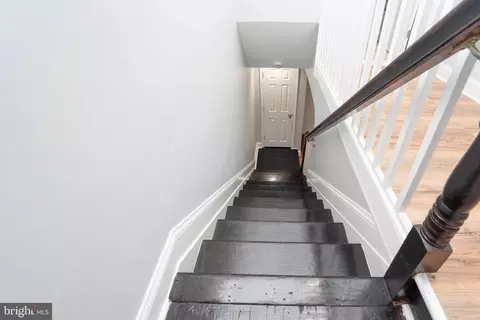 Entry Way - 919 Kevin Rd, Baltimore, MD 21229 photo 12 of 12