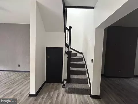 Entry Way - 2739 Riggs Ave, Baltimore, MD 21216 photo 1 of 3