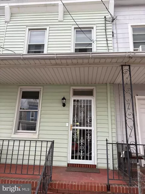 3140 Strickland St, Baltimore, MD 21229