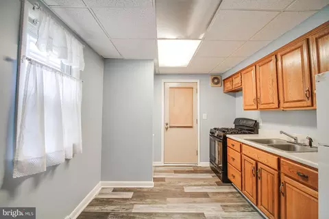 3140 Strickland St, Baltimore, MD 21229 photo 8