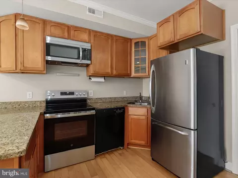 Kitchen - 201 E Gittings St, Baltimore, MD 21230 photo 1 of 2
