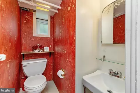 Bath - 4526 Arabia Ave, Baltimore, MD 21214 photo 4 of 4