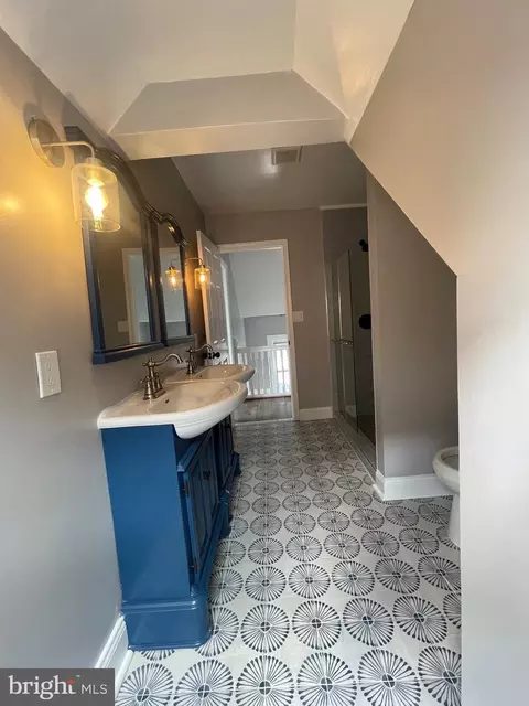 Bath - 2403 Garrison Blvd, Baltimore, MD 21216 photo 7 of 8
