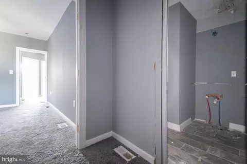 Entry Way - 2814 W Cold Spring Ln, Baltimore, MD 21215 photo 9 of 13