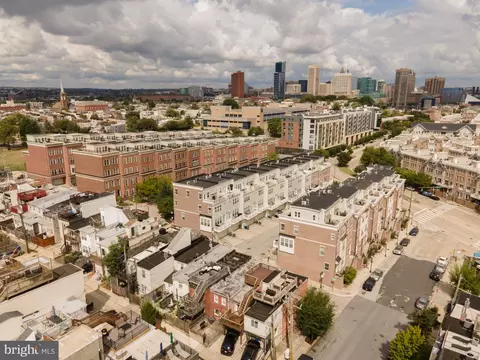 View/Area - 545 E Gittings St, Baltimore, MD 21230 photo 2 of 7