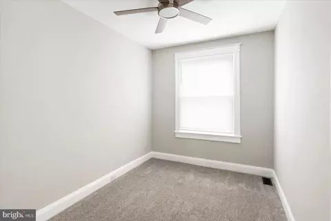 319 Lyndhurst St, Baltimore, MD 21229 photo 30