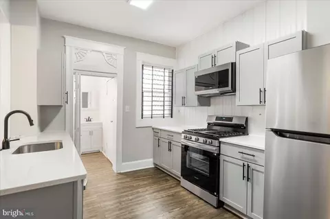 319 Lyndhurst St, Baltimore, MD 21229 photo 13