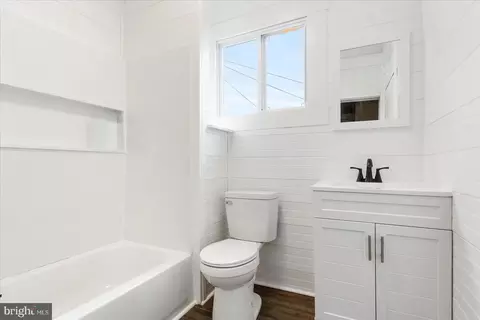 319 Lyndhurst St, Baltimore, MD 21229 photo 18