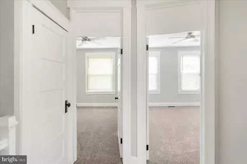 319 Lyndhurst St, Baltimore, MD 21229 photo 23