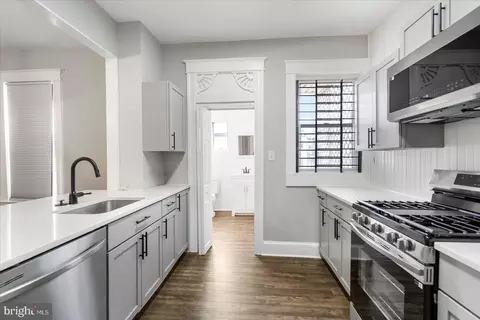 319 Lyndhurst St, Baltimore, MD 21229 photo 15