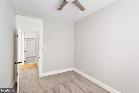 319 Lyndhurst St, Baltimore, MD 21229 photo 31