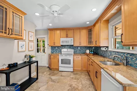 Kitchen - 5902 Meadowood Rd, Baltimore, MD 21212 photo 1 of 2