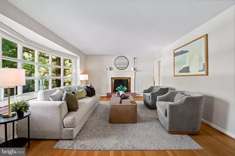 Living - 5902 Meadowood Rd, Baltimore, MD 21212 photo 1 of 3
