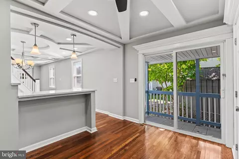 Entry Way - 2817 Hamilton Ave, Baltimore, MD 21214 photo 8 of 8