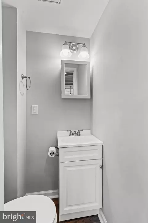 Bath - 2817 Hamilton Ave, Baltimore, MD 21214 photo 1 of 3