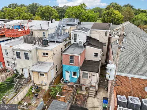View/Area - 2341 Eastern Ave, Baltimore, MD 21224 photo 10 of 12
