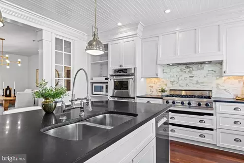 Kitchen - 1713 Lancaster St, Baltimore, MD 21231 photo 8 of 10