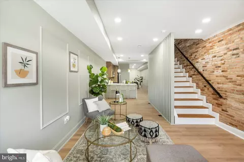 1614 Barclay St, Baltimore, MD 21202
