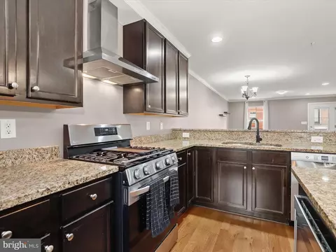 4620 Dillon Pl, Baltimore, MD 21224 photo 8