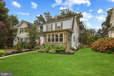 Exterior - 425 E Lake Ave, Baltimore, MD 21212 photo 3 of 12