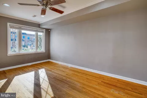 Living - 340 Gusryan St, Baltimore, MD 21224 photo 4 of 4