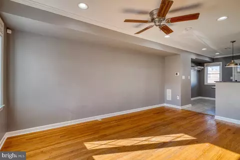 Living - 340 Gusryan St, Baltimore, MD 21224 photo 1 of 4