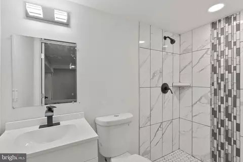 Bath - 3417 Springdale Ave, Baltimore, MD 21216 photo 1 of 12