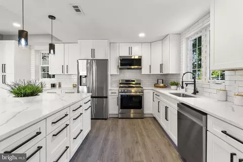 Kitchen - 3417 Springdale Ave, Baltimore, MD 21216 photo 5 of 8