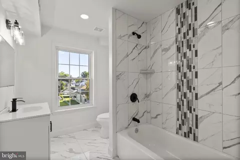 Bath - 3417 Springdale Ave, Baltimore, MD 21216 photo 9 of 12
