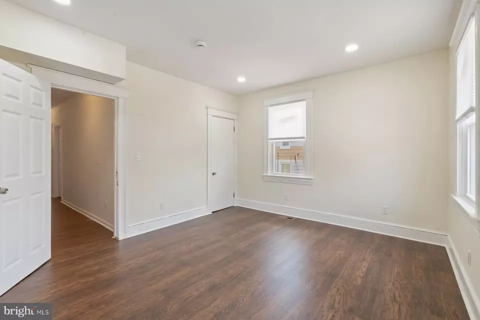 Entry Way - 4211 Raspe Ave, Baltimore, MD 21206 photo 6 of 7