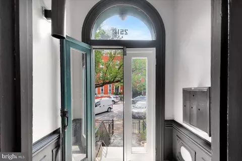 Entry Way - 2511 Madison Ave, Baltimore, MD 21217 photo 1 of 5