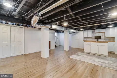 Entry Way - 3812 Echodale Ave, Baltimore, MD 21206 photo 4 of 4