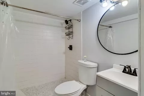 Bath - 3812 Echodale Ave, Baltimore, MD 21206 photo 2 of 2