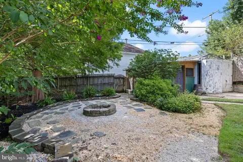 Exterior - 4105 W Overlea, Baltimore, MD 21206 photo 7 of 8